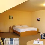 U Krbu موتيل Vestec (Prague-West)
