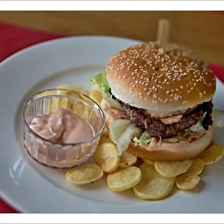 U Krbu モーテル Vestec